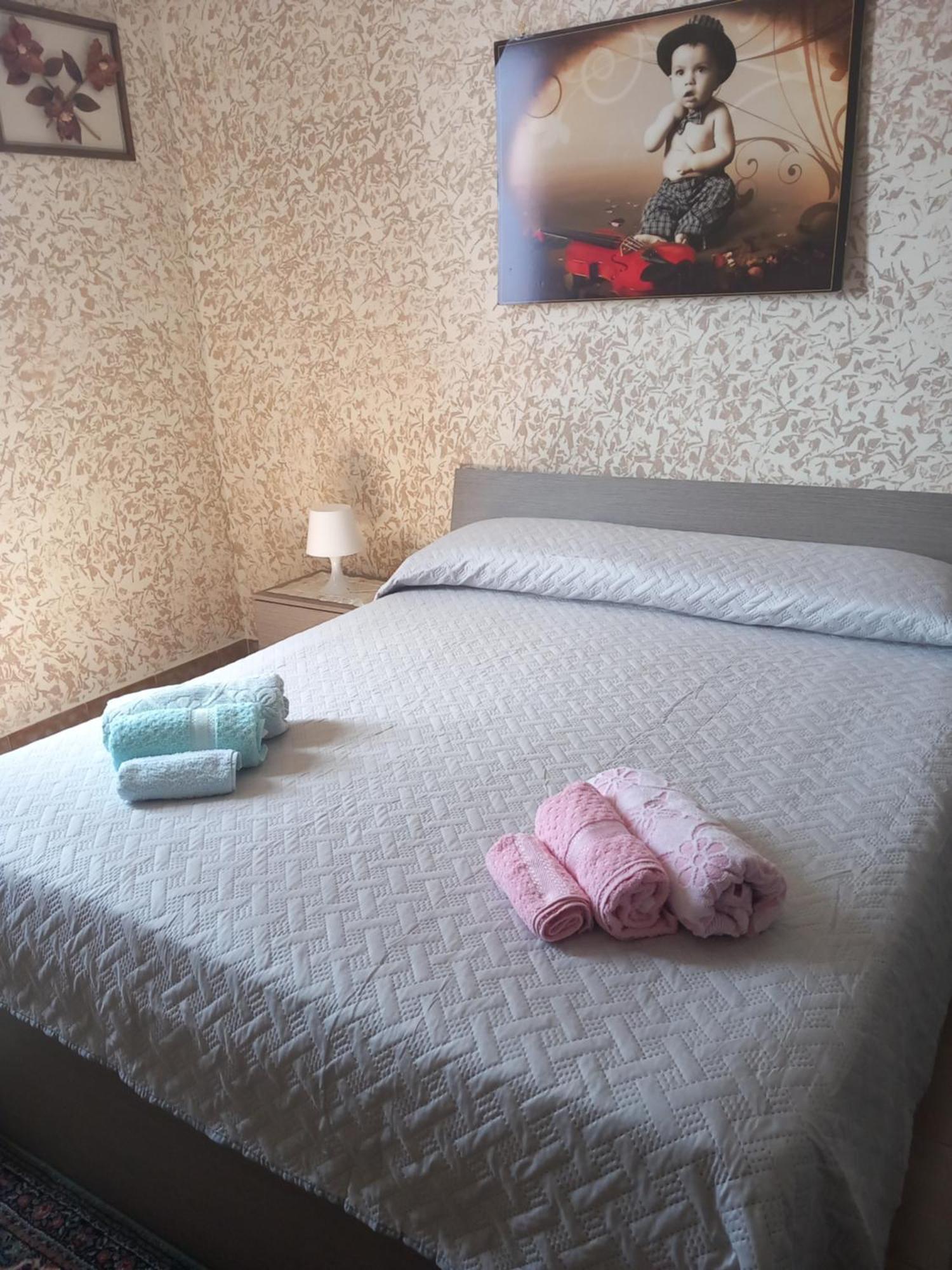 Casa Vacanza Patrizia Villa Catania Habitación foto